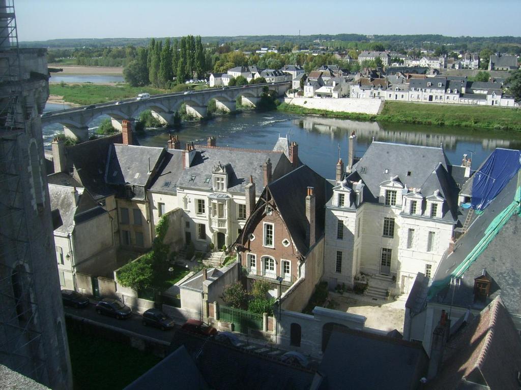 Les Fleurons B&B Amboise Exterior foto